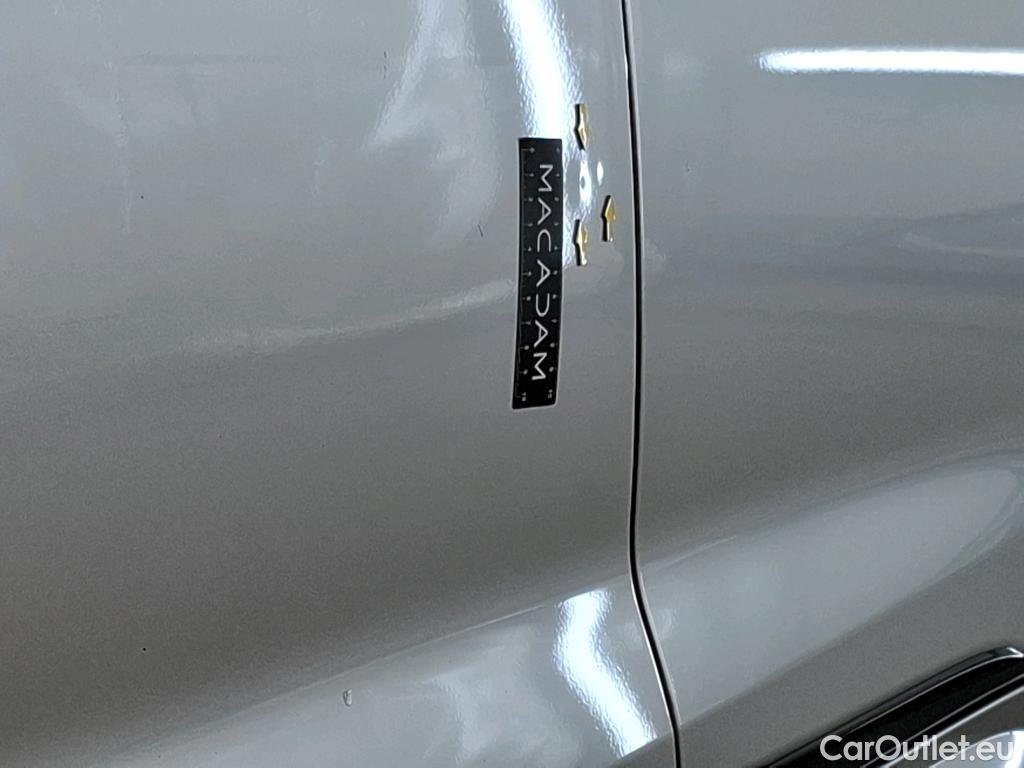  Toyota  Corolla TOYOTA  / 2018 / 5P / Berline Hybride 180h Collection #91