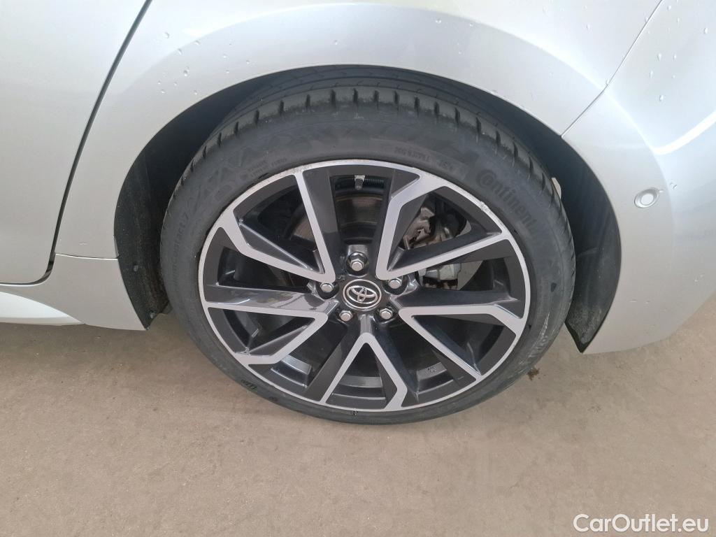  Toyota  Corolla TOYOTA  / 2018 / 5P / Berline Hybride 180h Collection #82