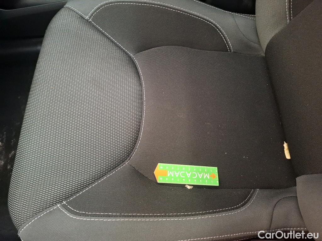  Renault  Clio  IV Business 1.5 dCi 90CV BVA6 E6 #18