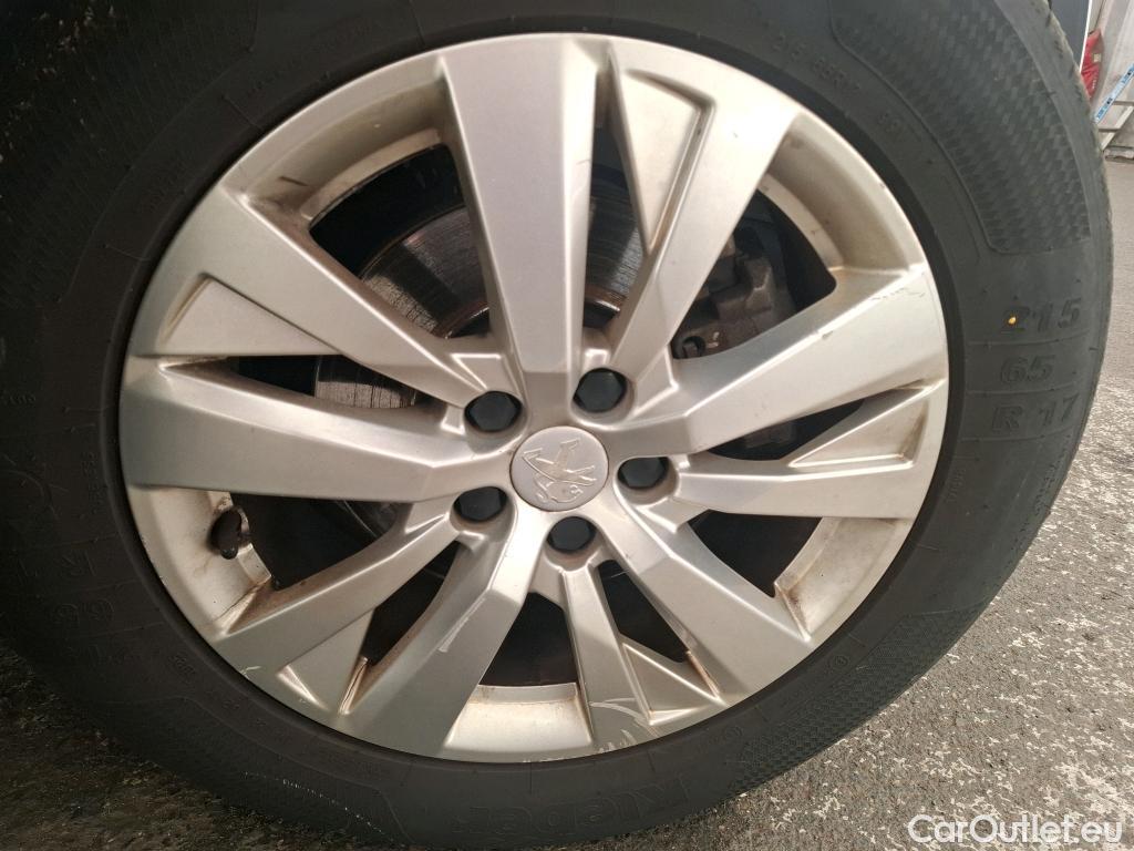  Peugeot  3008  Active Business 1.2 PureTech 130CV BVM6 E6dT #24