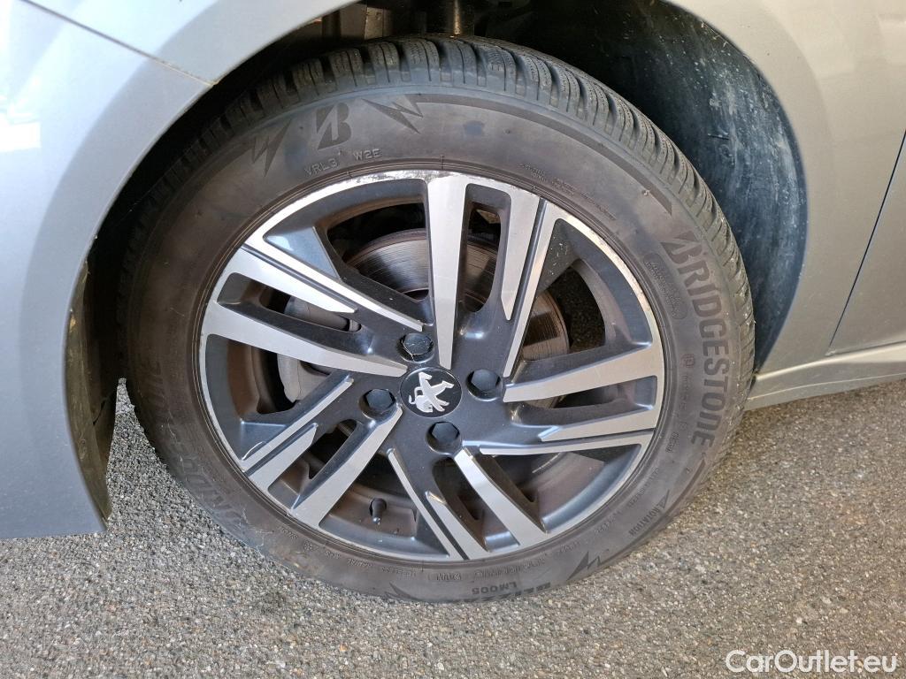  Peugeot  208  Allure 1.5 HDi 100CV BVM6 E6d #38