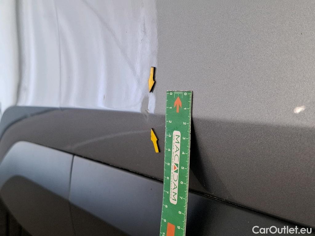  Citroen  C4  Berline Feel Pack 1.2 PureTech 130CV BVA8 6E #8