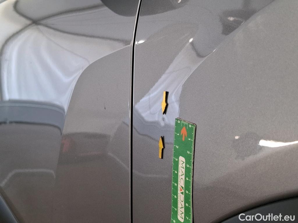  Citroen  C4  Berline Feel Pack 1.2 PureTech 130CV BVA8 6E #43