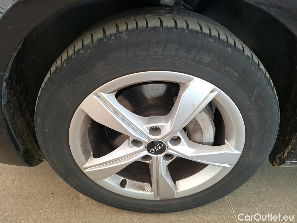  Audi  A4 AUDI  Avant / 2019 / 5P / Break 40 TDI 190 S tronic Design #40