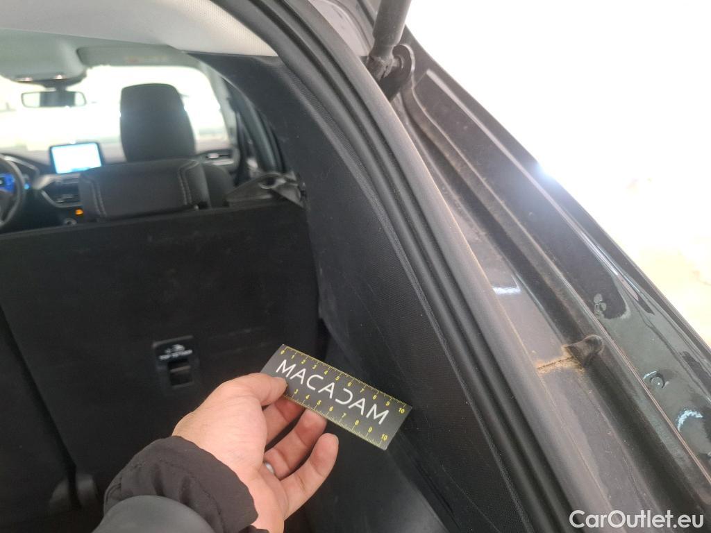  Ford  Kuga  Plug-In Hybrid Titanium 2.5 240CV BVA6 E6d #42