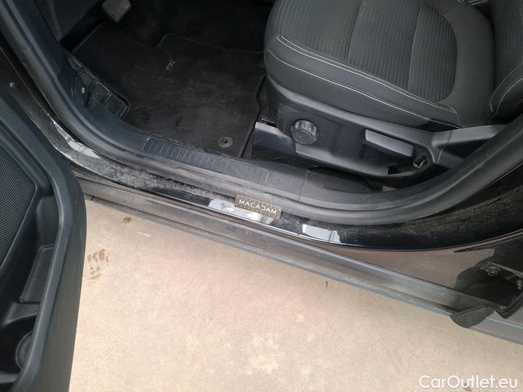  Ford  Kuga  Plug-In Hybrid Titanium 2.5 240CV BVA6 E6d #78