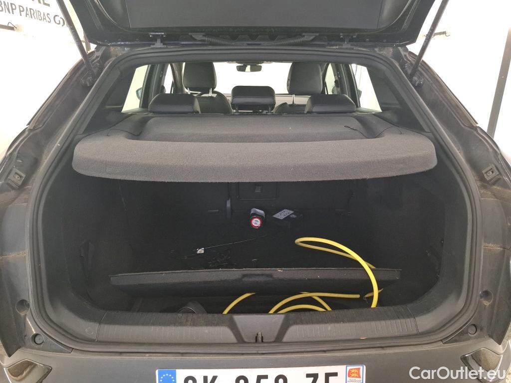  Volkswagen  ID.4 VOLKSWAGEN  / 2020 / 5P / SUV 77 kWh 174ch Pro Business #4