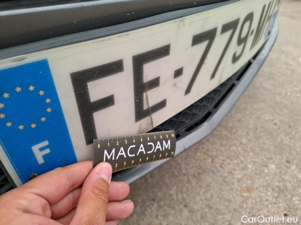  Mercedes  A-Klasse MERCEDES-BENZ Classe A 5p Berline A 180 d Business Line 7G-DCT #37