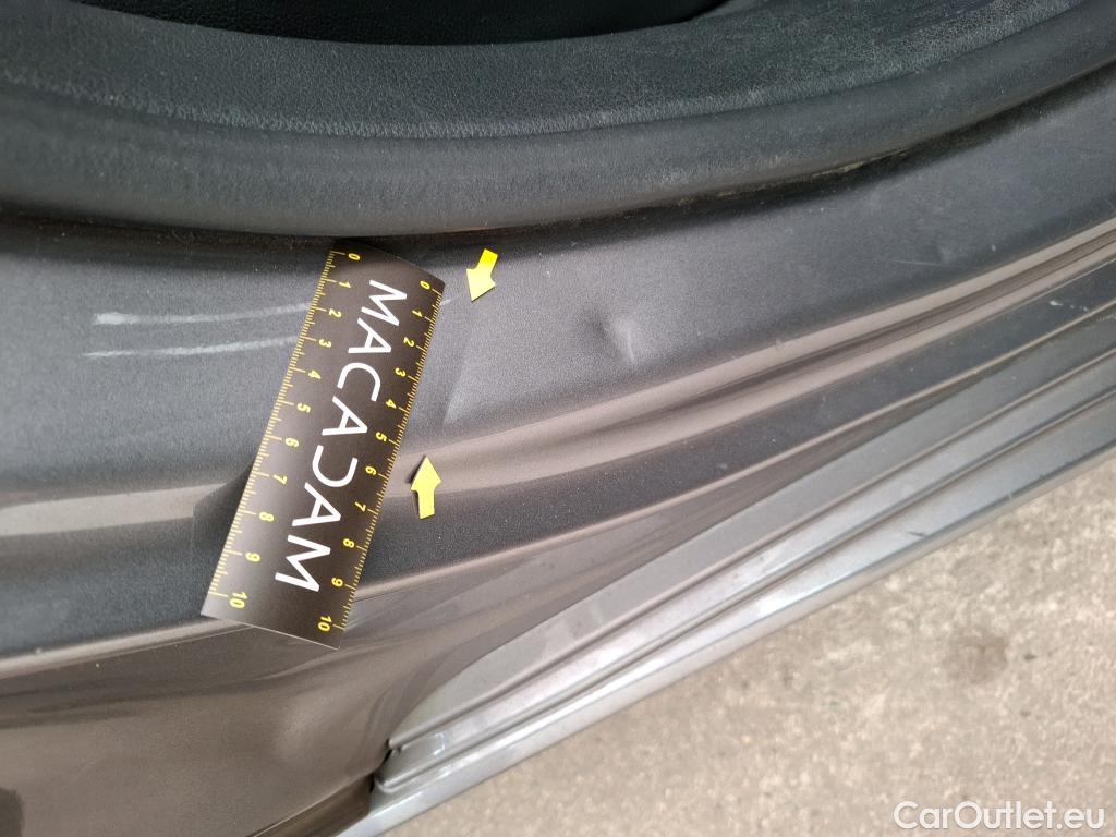  Mercedes  A-Klasse MERCEDES-BENZ Classe A 5p Berline A 180 d Business Line 7G-DCT #24