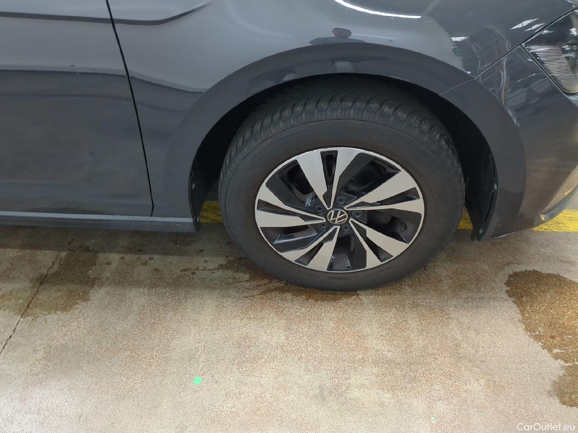  Volkswagen  Polo  VI Lounge 1.0 80CV BVM5 E6d #8