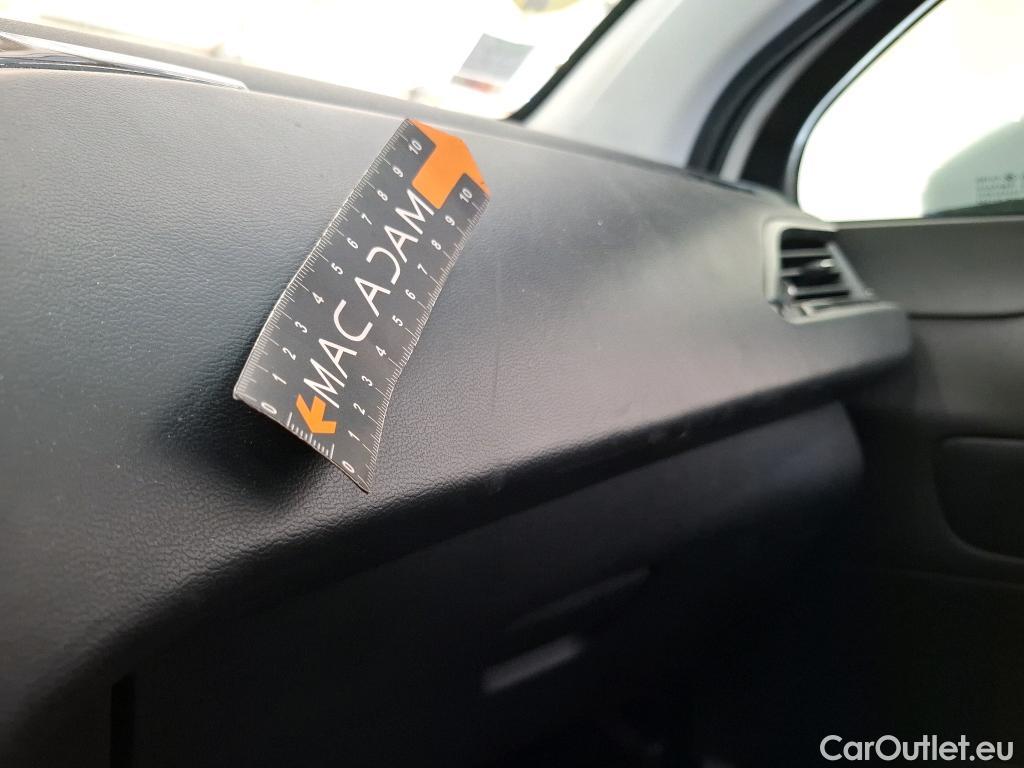  Peugeot  208  Affaire Premium Pack 1.5 HDi 100CV BVM5 E6dT #17