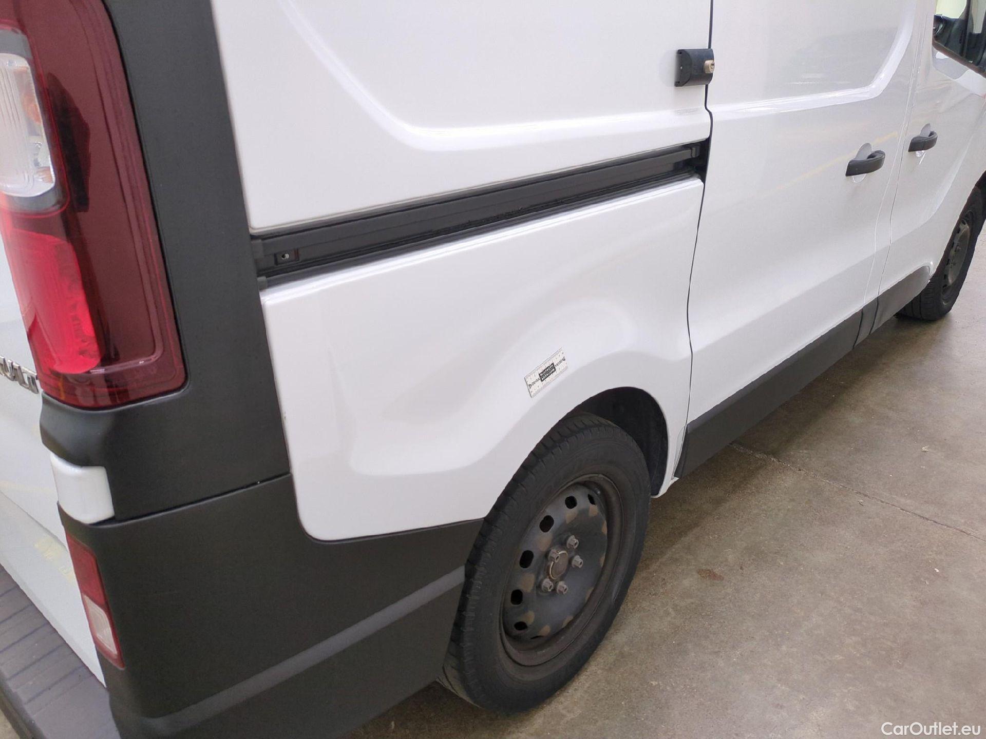  Renault  Trafic RENAULT  / 2019 / 4P / Fourgon tole FG GCF L1H1 1200 Energy dCi 145 #29