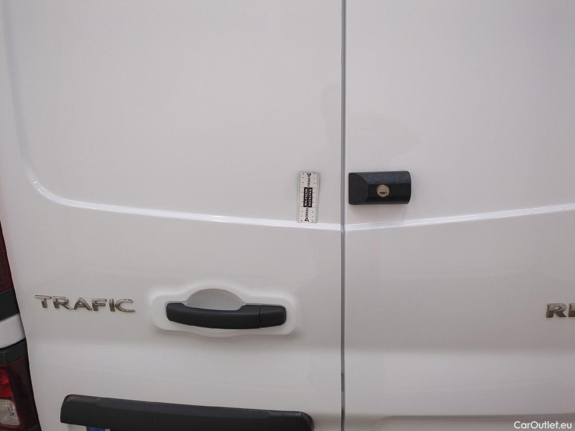  Renault  Trafic RENAULT  / 2019 / 4P / Fourgon tole FG GCF L1H1 1200 Energy dCi 145 #23