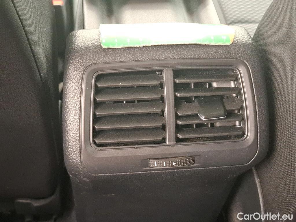  Volkswagen  Golf  VII Berline Trendline BMT/Start-Stopp 1.6 TDI 115CV BVA7 E6dT #15