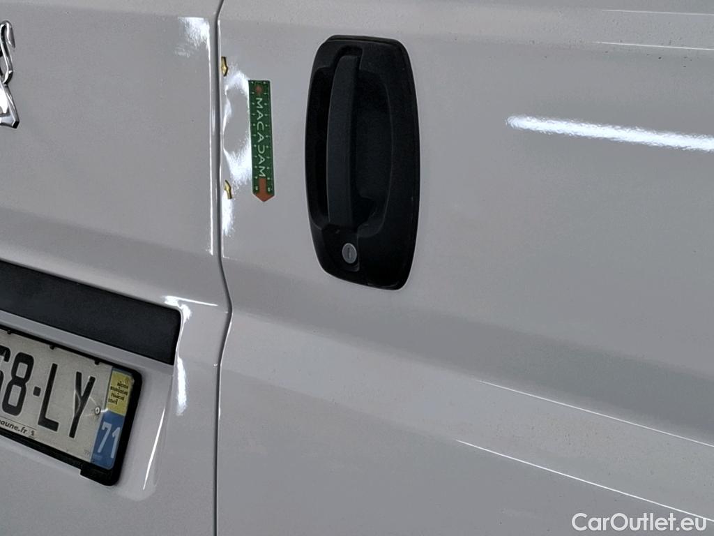  Peugeot  Boxer PEUGEOT  VU 4p Fourgon 2.0 BLUEHDI 160 S&S PREMIUM PA 335 L3H3 #12