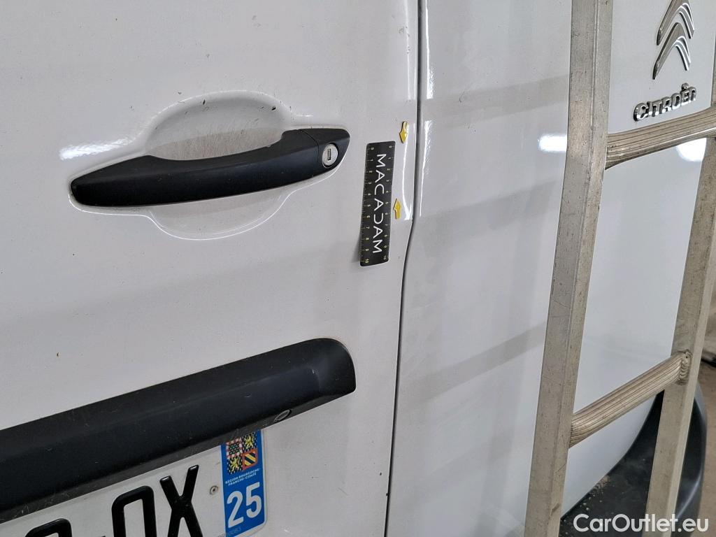  Citroen  Jumpy CITROEN  / 2016 / 4P / Fourgon tôlé M BlueHDi 120 S&S BVM6 (340 Nm) Driver #27