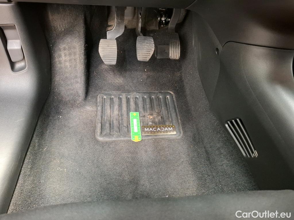  Citroen  C3  Société Feel 1.5 BlueHDI 100CV BVM6 E6d #1