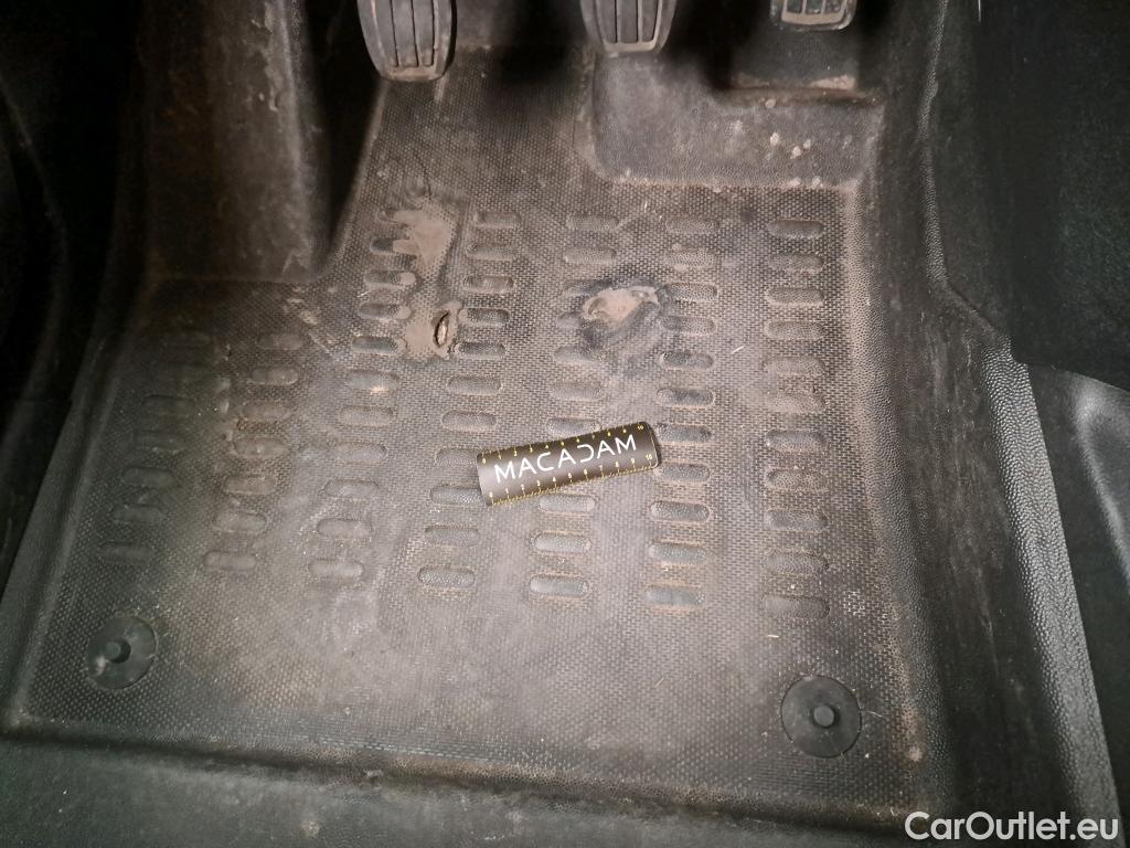  Peugeot  Partner PEUGEOT  VU 4p Fourgonnette BLUEHDI 75 STANDARD 650KG PREMIUM #3