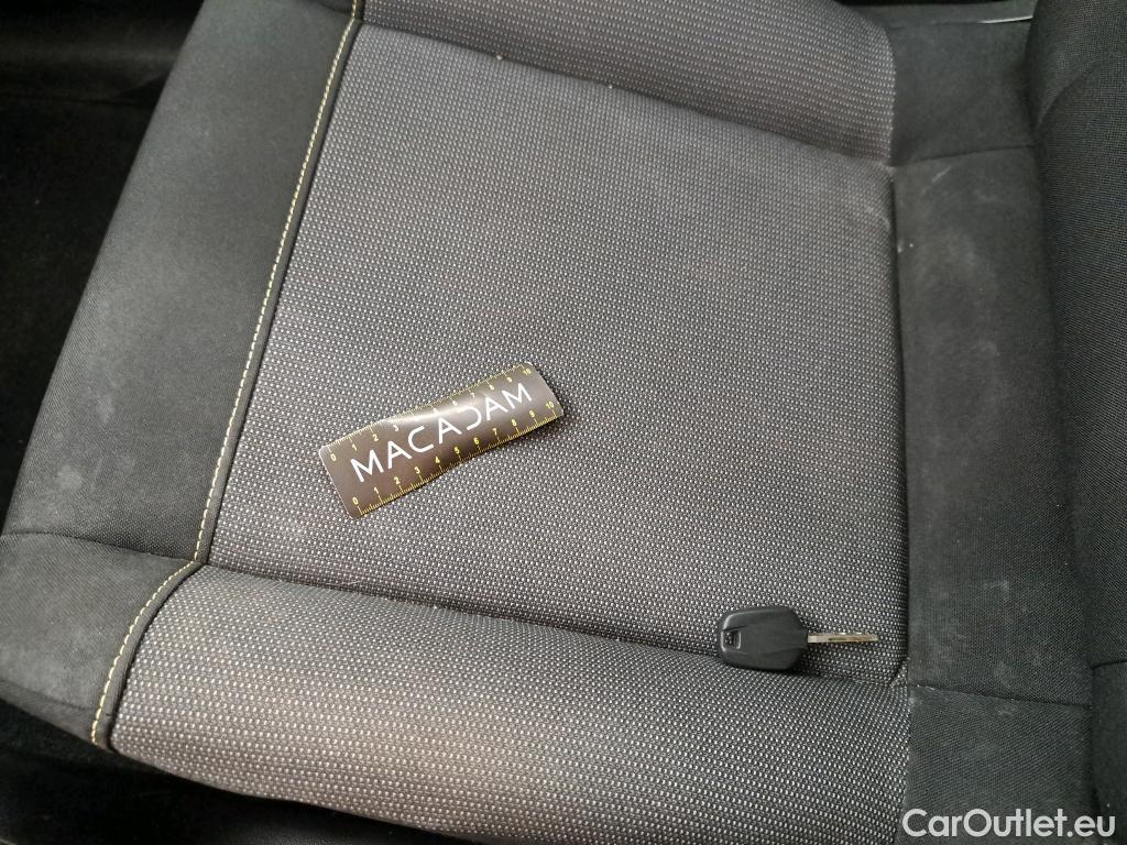  Citroen  C3 CITROEN  Société  2020  5P  Berline  VU BlueHDi 100 BVM6 Feel Nav #28