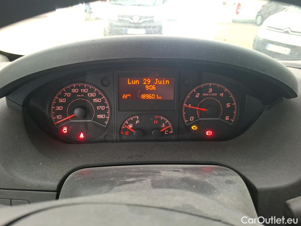  Peugeot  Boxer PEUGEOT  VU 4p Fourgon 2.0 BLUEHDI 160 S&S PREMIUM PA 335 L3H3 #44