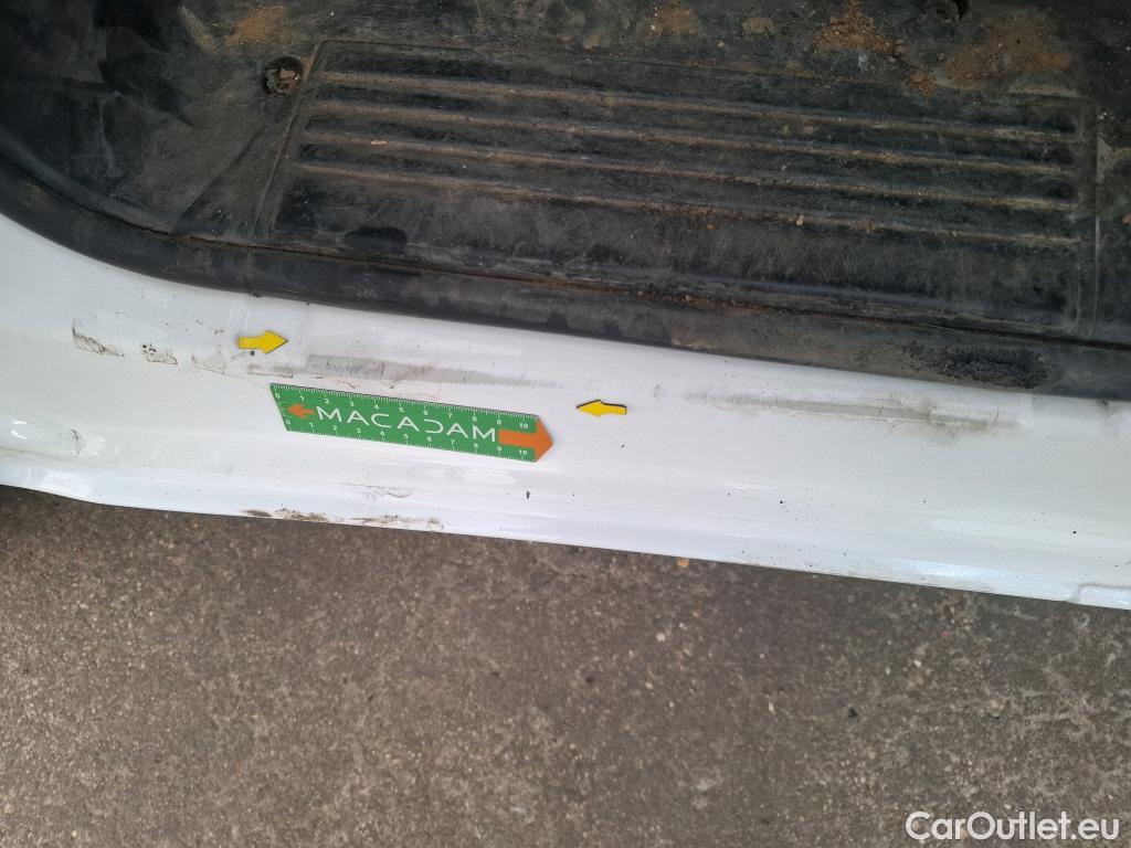  Peugeot  Boxer PEUGEOT  VU 4p Fourgon 2.0 BLUEHDI 160 S&S PREMIUM PA 335 L3H3 #21