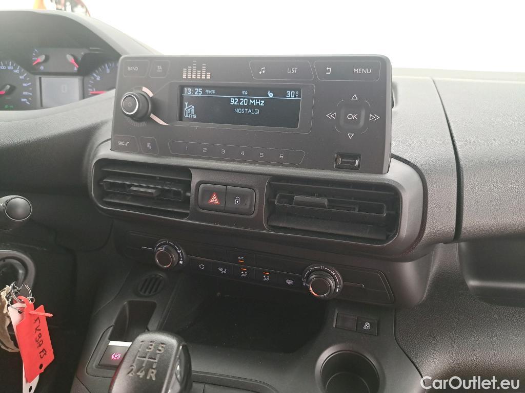  Peugeot  Partner PEUGEOT  VU 4p Fourgonnette BLUEHDI 75 STANDARD 650KG PREMIUM #1