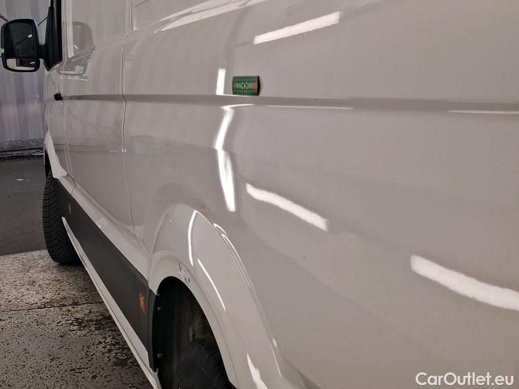  Volkswagen  Crafter  Fourgon Fourgon 35 mittlerer Radstand mit Hochdach FWD 2.0 140CV BVM6 #7