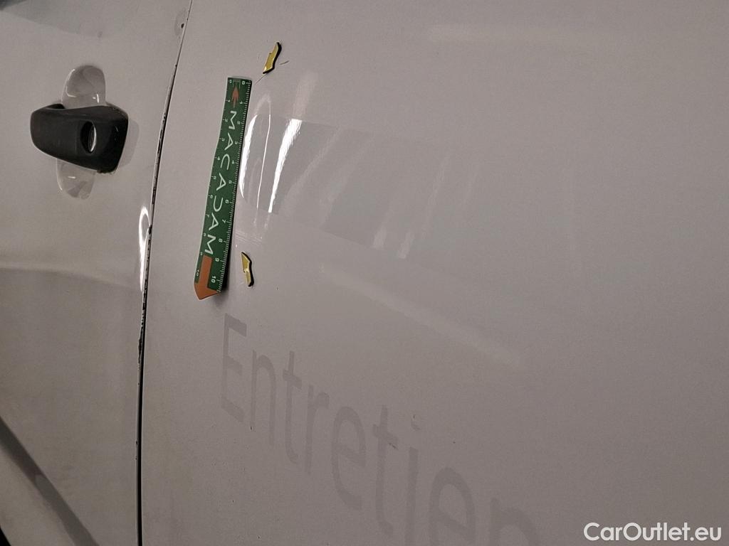  Citroen  Berlingo  Fourgon Club M 650 1.5 BlueHDi 75CV BVM5 E6dT #30