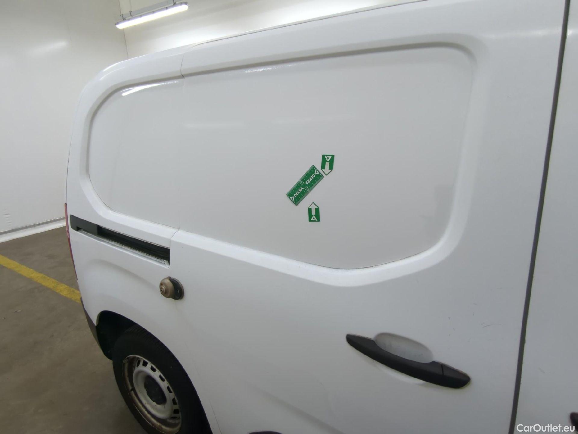  Citroen  Berlingo  Fourgon Club M 650 1.5 BlueHDi 100CV BVM5 E6dT #7