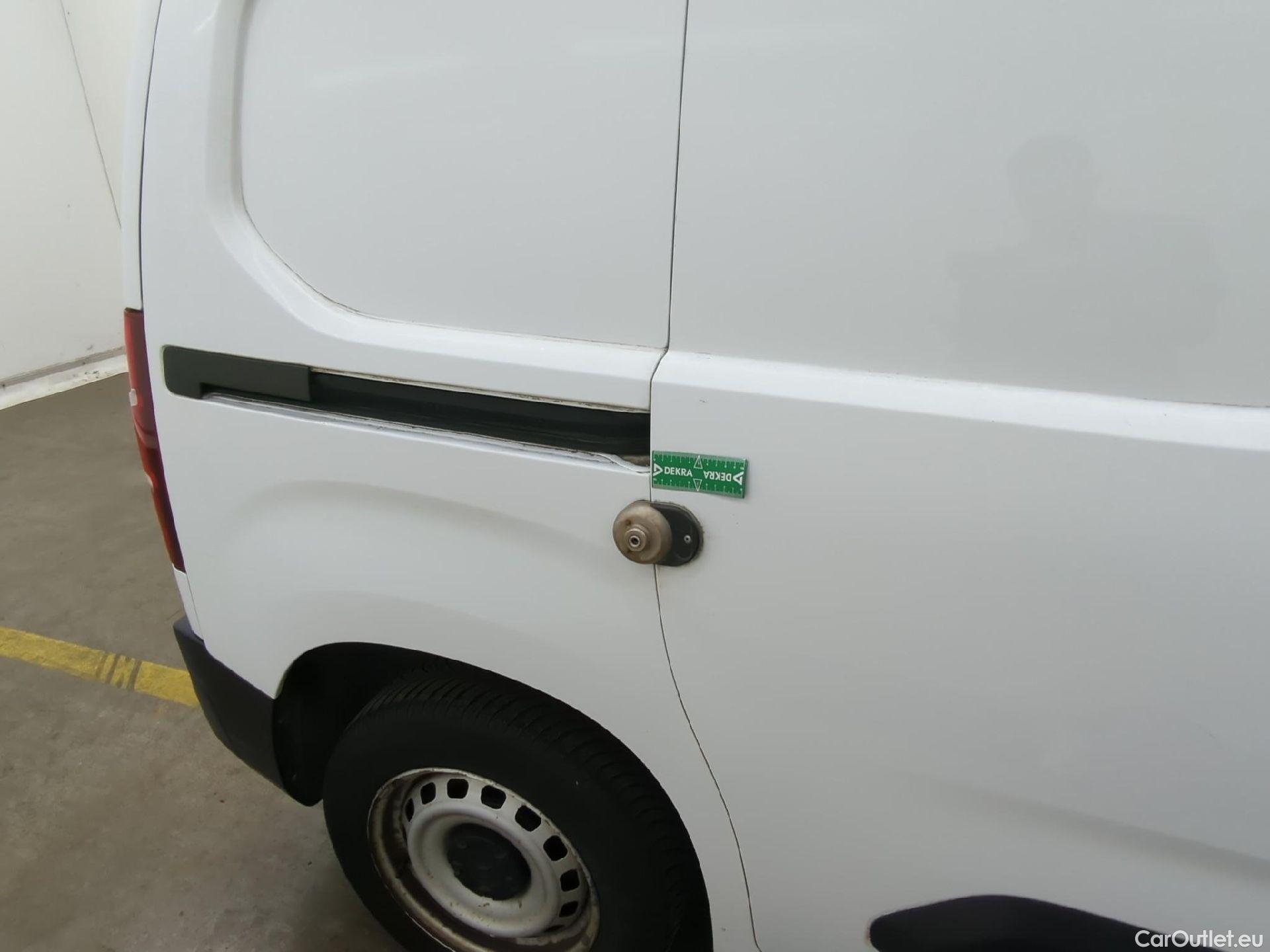  Citroen  Berlingo  Fourgon Club M 650 1.5 BlueHDi 100CV BVM5 E6dT #8