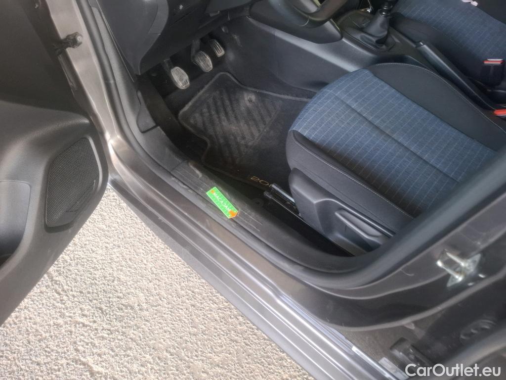  Peugeot  208  Premium 1.5 HDi 100CV BVM6 E6d #32