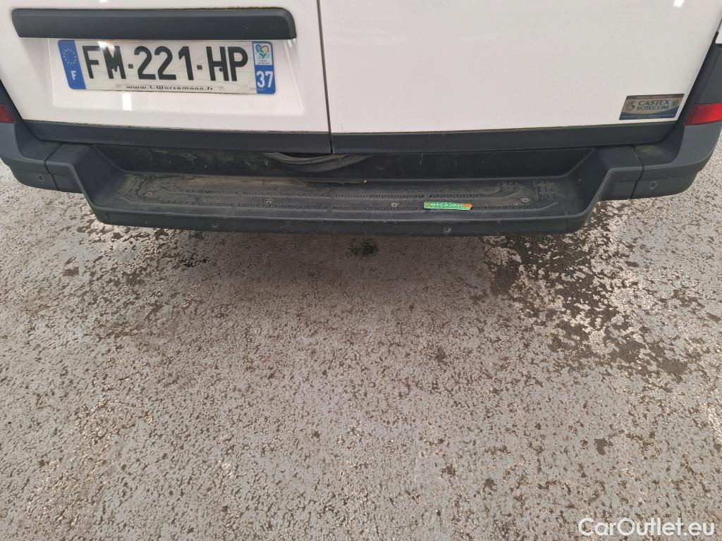  Volkswagen  Crafter  Fourgon Fourgon 35 mittlerer Radstand mit Hochdach FWD 2.0 140CV BVM6 #1