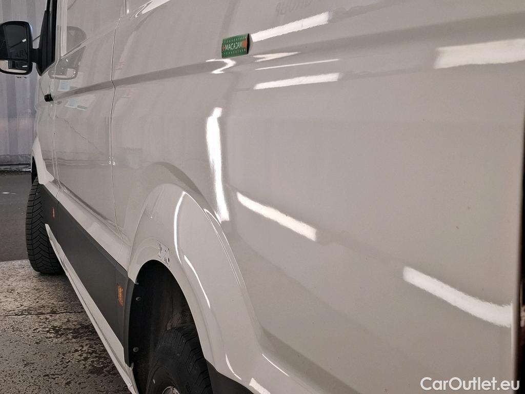  Volkswagen  Crafter  Fourgon Fourgon 35 mittlerer Radstand mit Hochdach FWD 2.0 140CV BVM6 #8