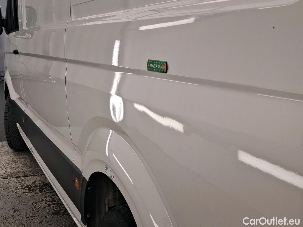 Volkswagen  Crafter  Fourgon Fourgon 35 mittlerer Radstand mit Hochdach FWD 2.0 140CV BVM6 #10