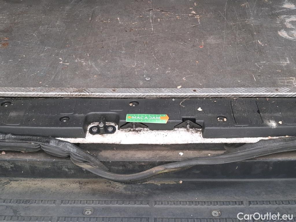  Volkswagen  Crafter  Fourgon Fourgon 35 mittlerer Radstand mit Hochdach FWD 2.0 140CV BVM6 #20