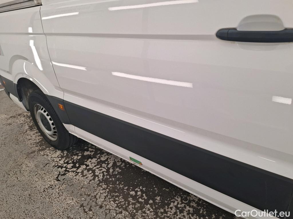  Volkswagen  Crafter  Fourgon Fourgon 35 mittlerer Radstand mit Hochdach FWD 2.0 140CV BVM6 #15