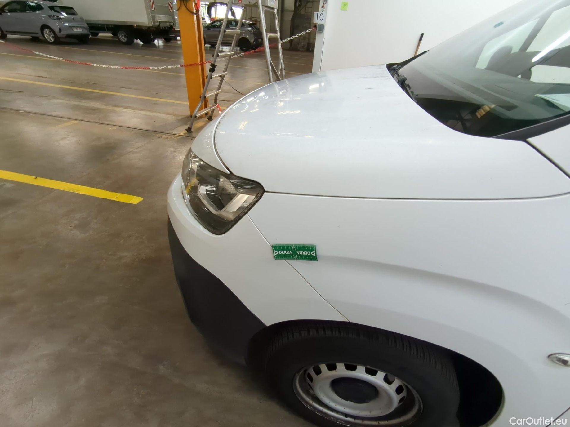  Citroen  Berlingo  Fourgon Club M 650 1.5 BlueHDi 100CV BVM5 E6dT #16