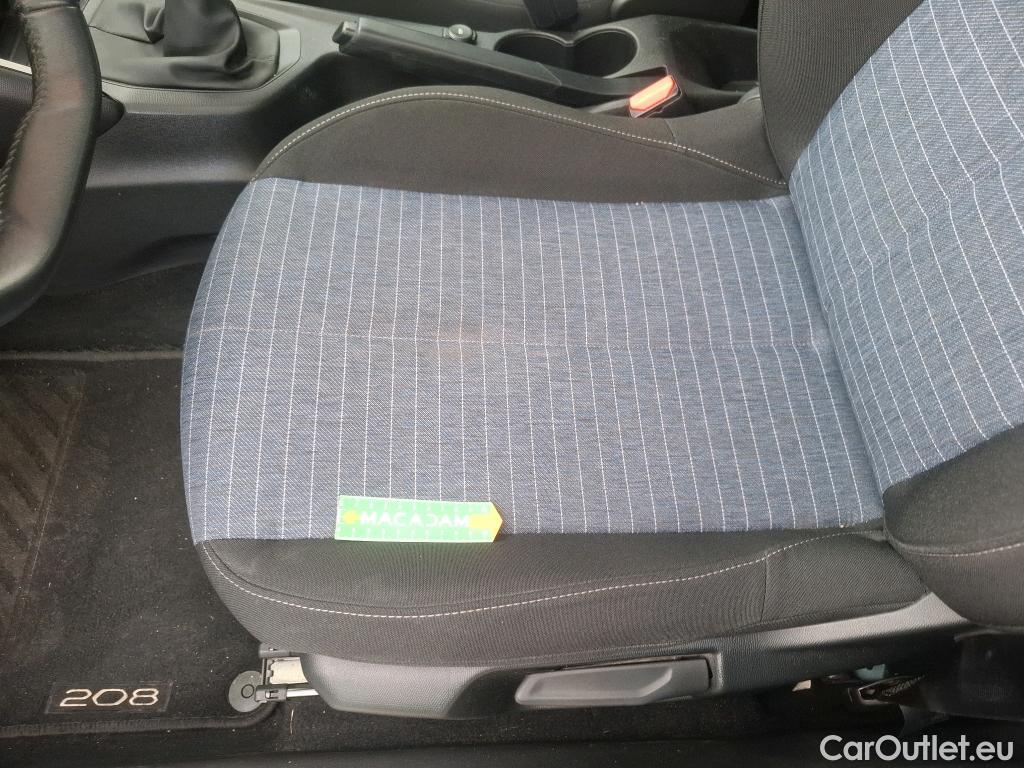  Peugeot  208  Premium 1.5 HDi 100CV BVM6 E6d #40