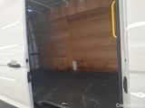  Volkswagen  Crafter  Fourgon Fourgon 35 mittlerer Radstand mit Hochdach FWD 2.0 140CV BVM6 #9