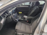  Volkswagen  Passat Volkswagen  Variant 2.0 TDI EVO 150 KM DSG Business 5d #8