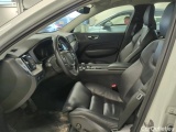  Volvo  XC60 Volvo  B4 Mild Hybrid Benz Momentum Pro Auto 5d #8