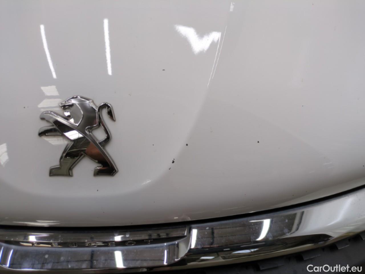  Peugeot  208  Signature 1.2 PureTech 80CV BVM5 E6dT #17
