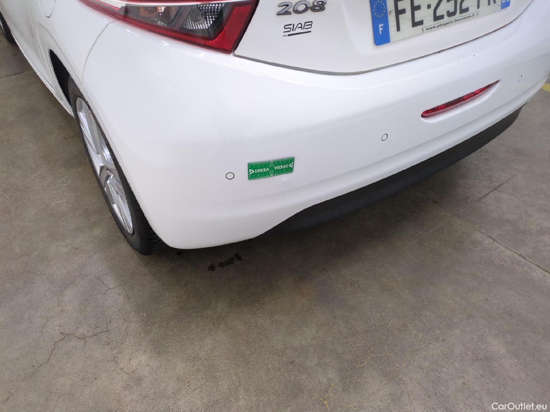  Peugeot  208  Signature 1.2 PureTech 80CV BVM5 E6dT #27