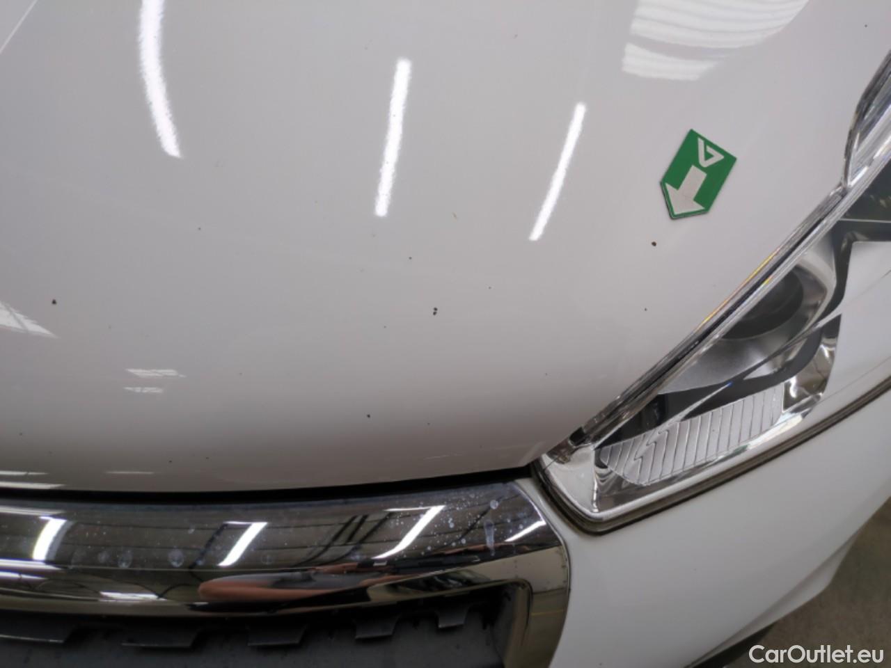  Peugeot  208  Signature 1.2 PureTech 80CV BVM5 E6dT #15