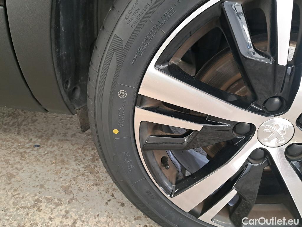 Peugeot  5008  GT 1.2 PureTech 130CV BVA8 7 Sieges E6d #5