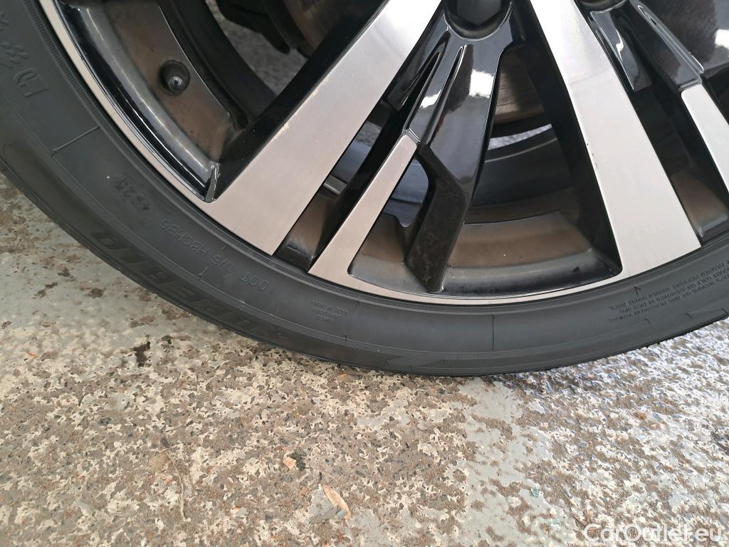  Peugeot  5008  GT 1.2 PureTech 130CV BVA8 7 Sieges E6d #9