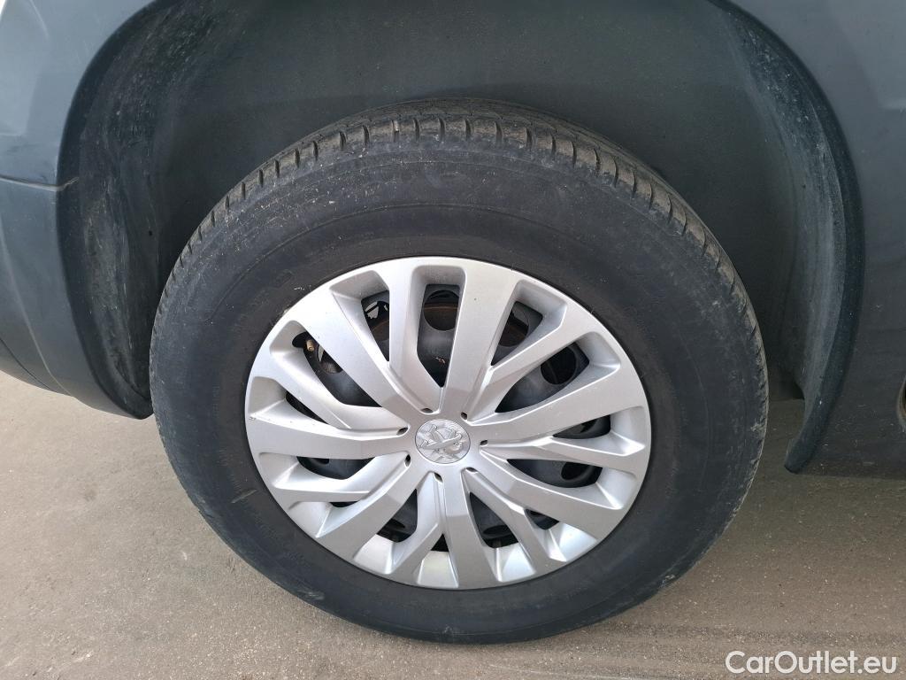  Peugeot  RIFTER  Active L1 1.2 PureTech 110 CV #9