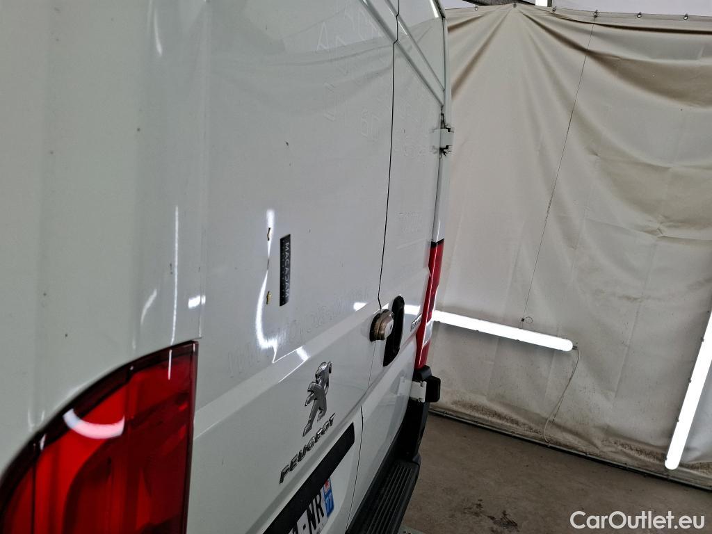  Peugeot  Boxer PEUGEOT  / 2014 / 4P / Fourgon tôlé BlueHDi S&S 120 ASPHALT 333 L1H2 #10