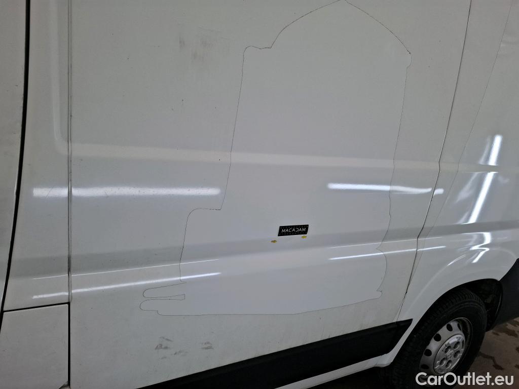  Peugeot  Boxer PEUGEOT  / 2014 / 4P / Fourgon tôlé BlueHDi S&S 120 ASPHALT 333 L1H2 #3