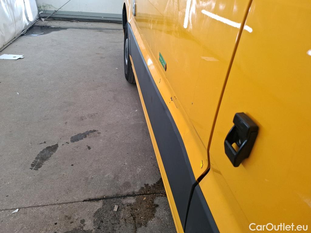  Volkswagen  Crafter  Fourgon Fourgon 35 mittlerer Radstand mit Hochdach FWD 2.0 #26